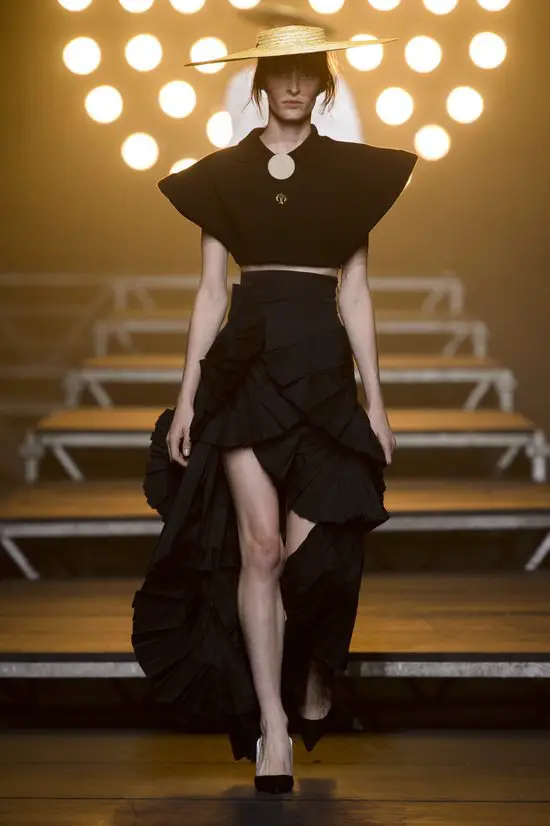 The Simple Life: Jacquemus Paris Fashion Week SS17 | Fashion Week Online®