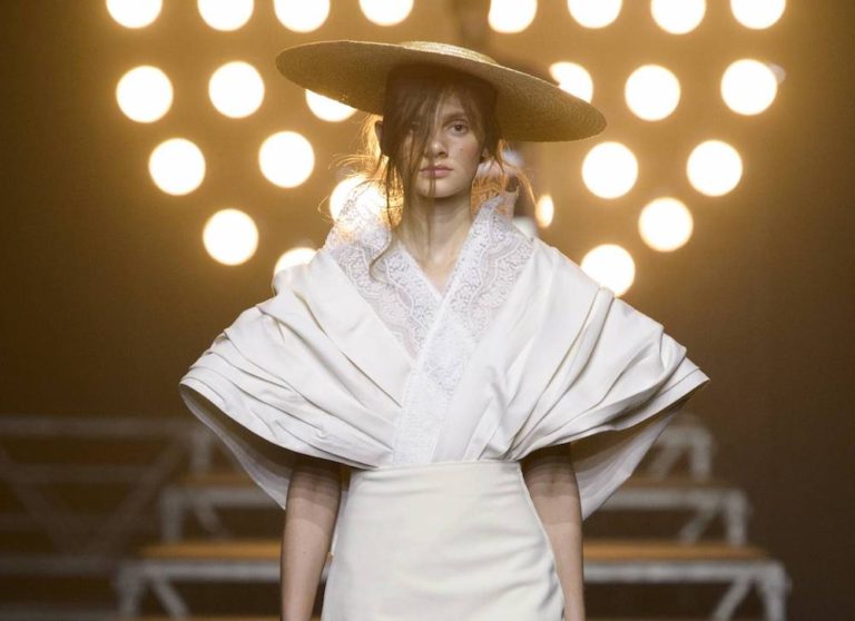 The Simple Life: Jacquemus Paris Fashion Week SS17