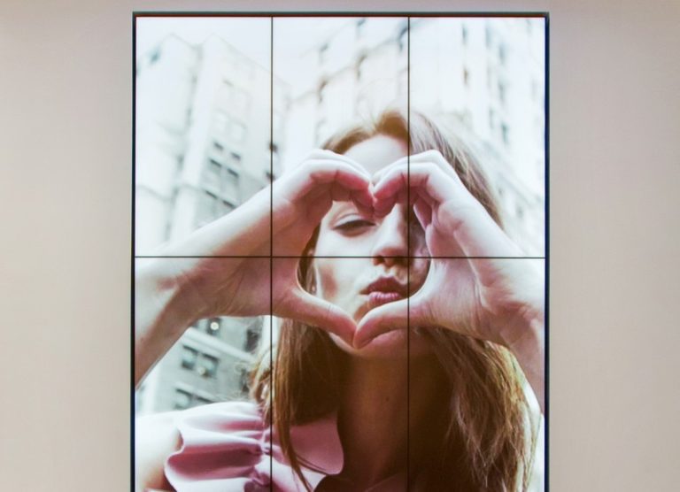 “Smart Stores” are Here! Rent the Runway x Samsung Now Open in Flatiron