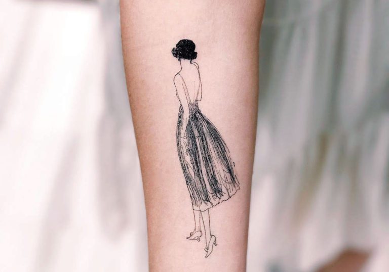 Name of the Rose: Vogue’s 125th Anniversary Collection with Karl Lagerfeld