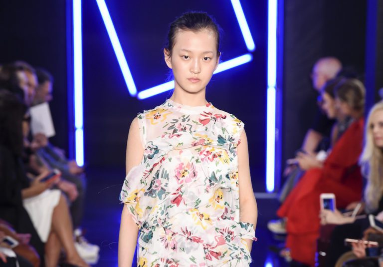 Emanuel Ungaro Spring 2018: Paris Fashion Week