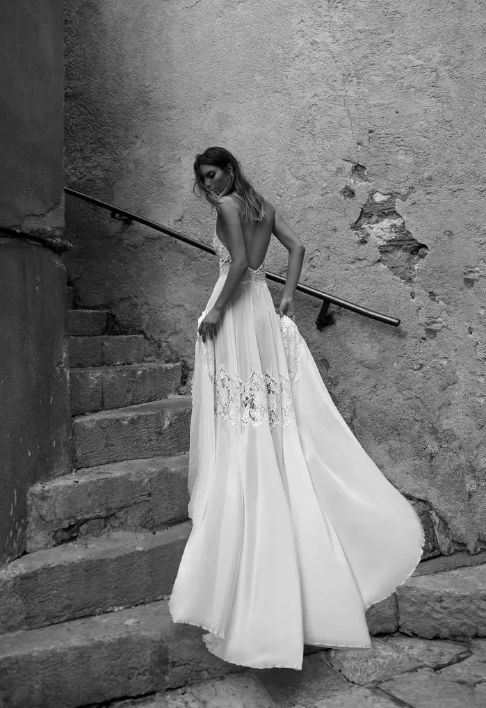 Julie Vino Bridal: NYFW Bridal | Fashion Week Online®