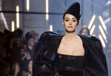 Alain Mikli & Alexandre Vauthier Spring Summer 2018: Paris Fashion Week