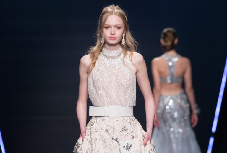 Sì White Carpet by Sposaitalia Collezioni Fashion Show