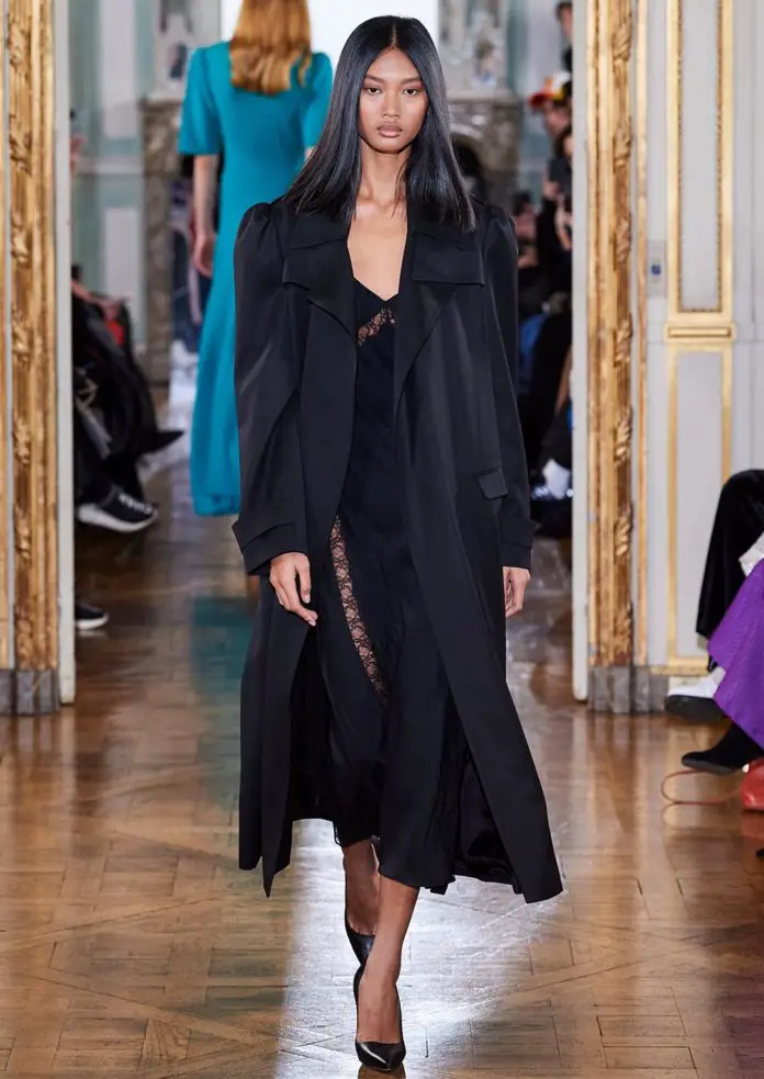 Ryan Roche Stuns During Paris Fashion Week | Fashion Week Online®