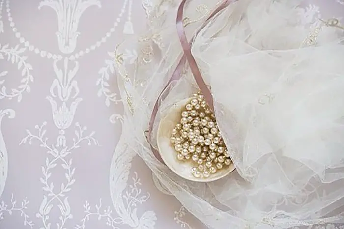 Pearls and lace outlet wedding