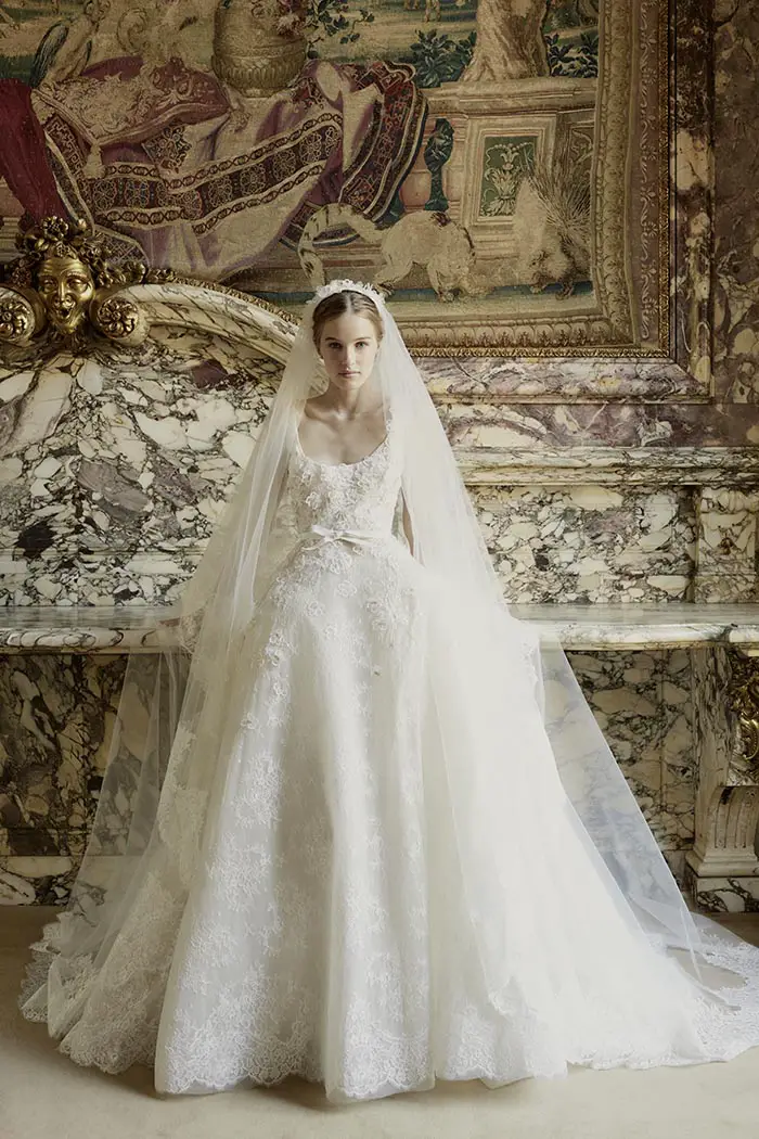 Instagram'da ELIE SAAB: “Gowns that reflect each bride's whimsical