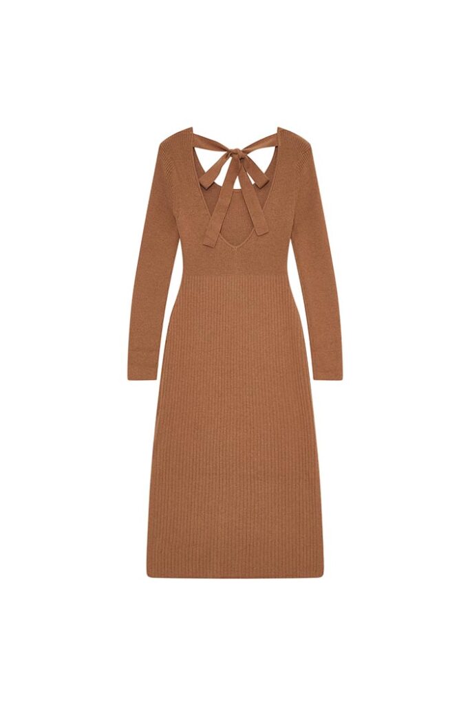 Here's a First Look at W.AWAKE, an LA-based womenswear W.CASHMERE rebranding