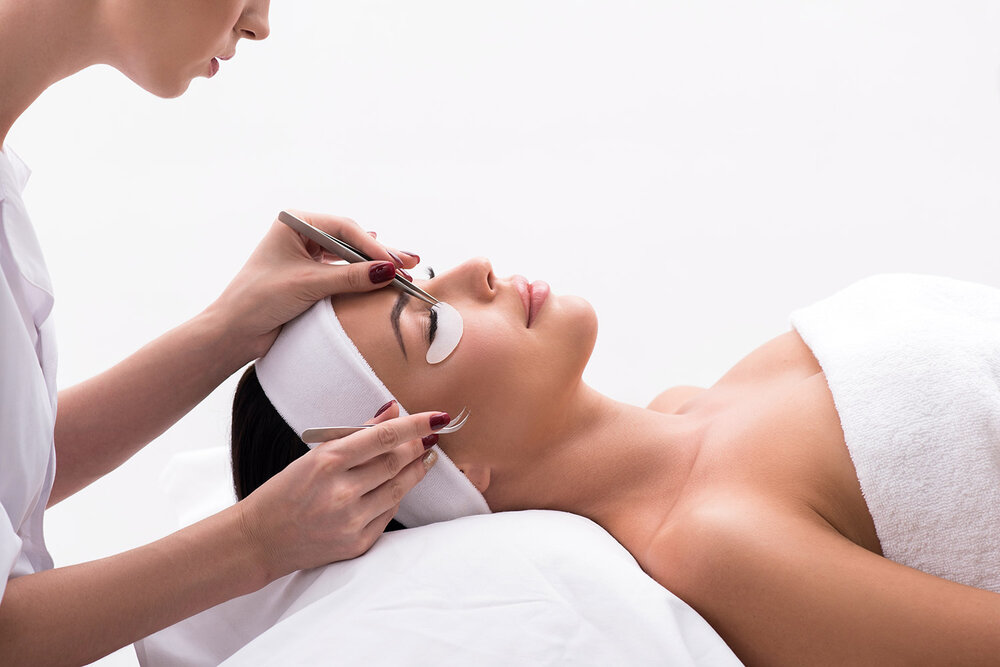 How To Find a Great Eyelash Extension Salon