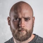 How To Maintain A Shaved Head Featured