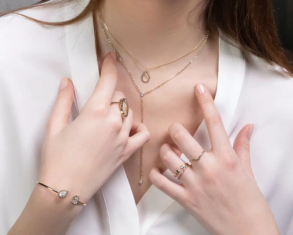 Useful Tips on Choosing the Jewelry Like a Professional Model