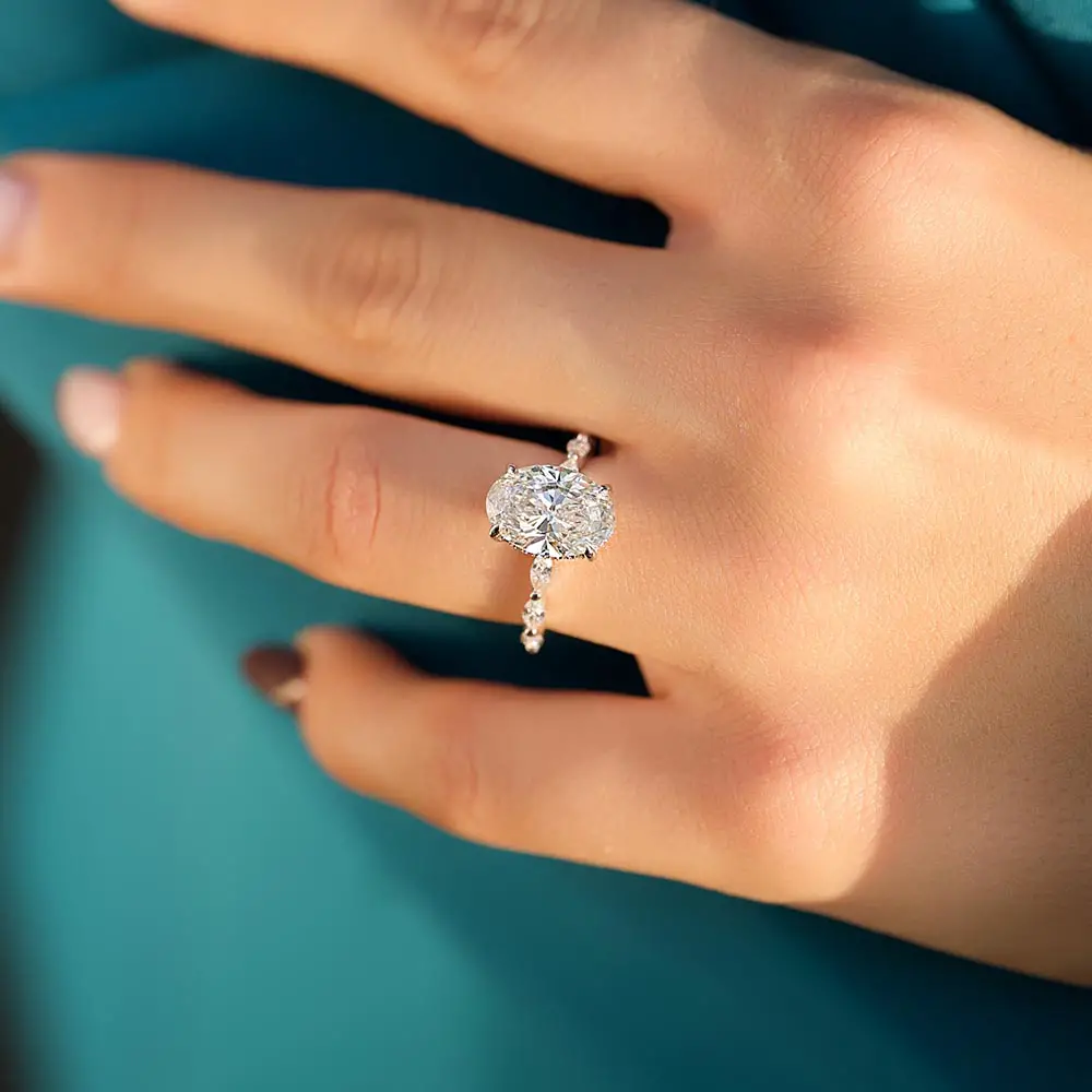 The Most Trending Oval-Shaped Engagement Ring Styles for 2023