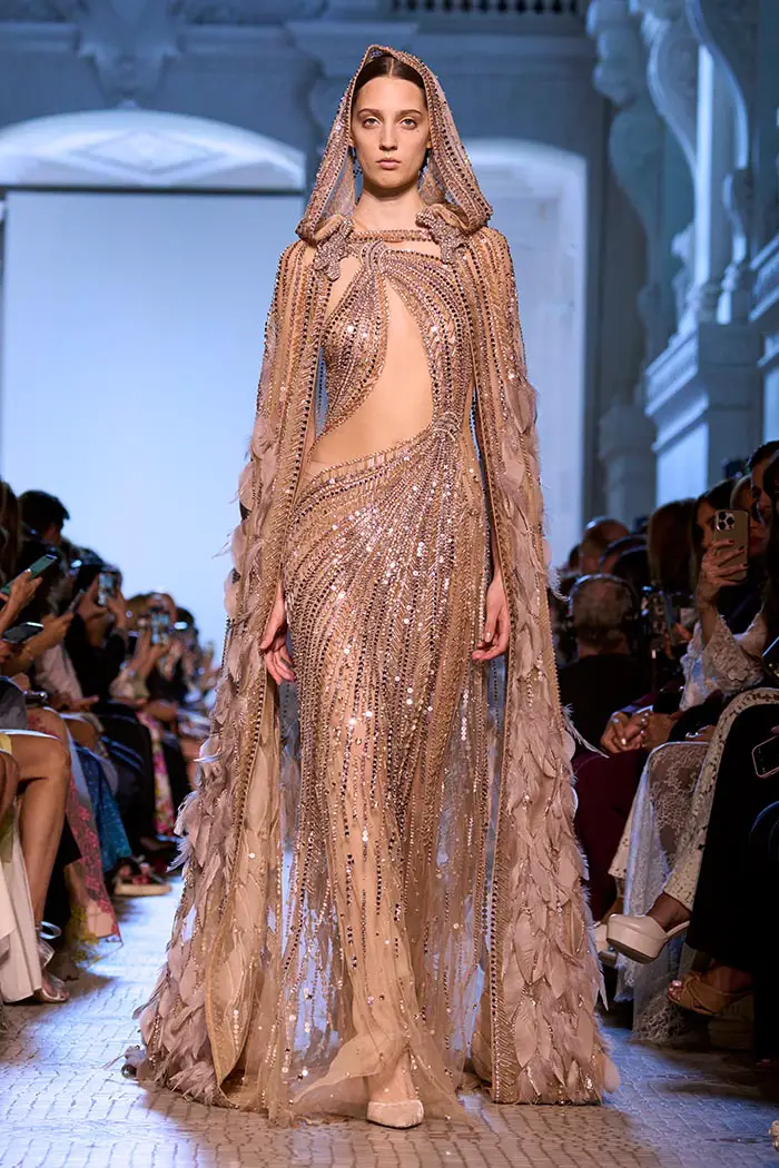 Elie Saab at Couture Spring 2020 | Fashion dresses, Couture gowns, Runway  fashion