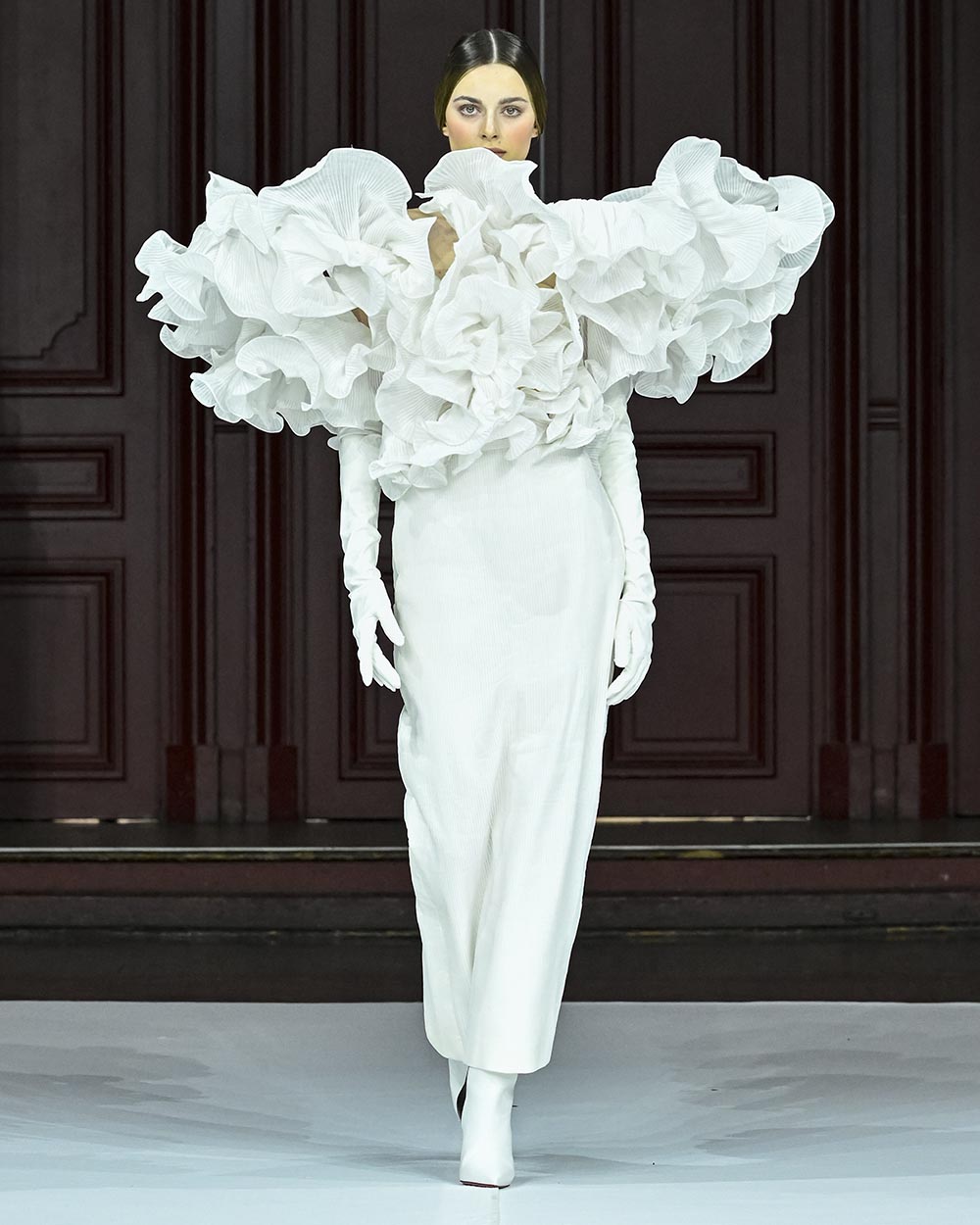 Juana Martin Fall/Winter 2023-24 Couture Paris | Fashion Week Online®