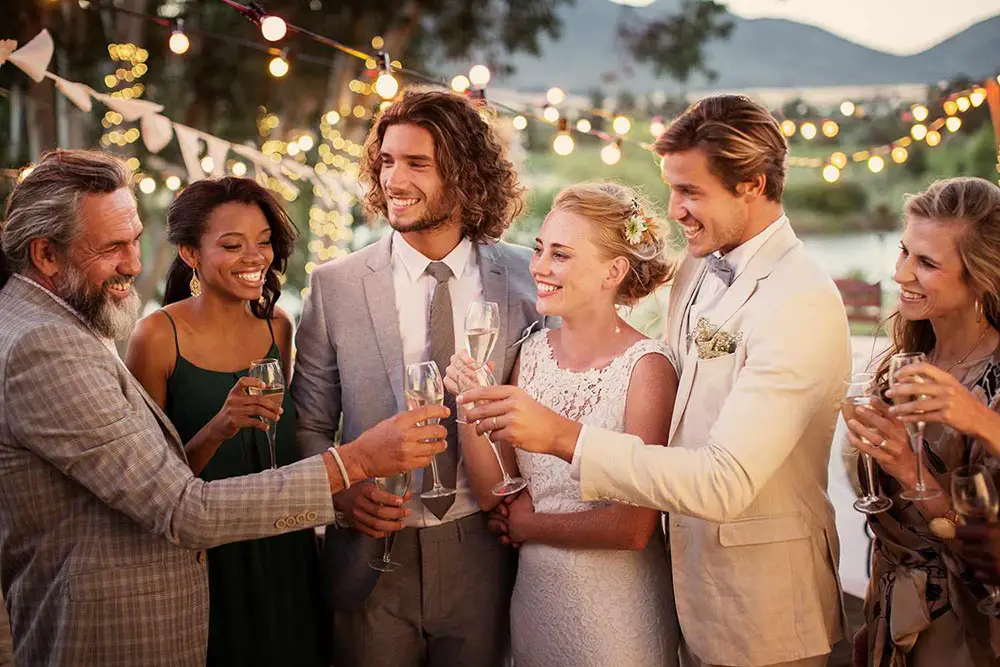 6 Unique Ideas to Delight Your Guests on Your Wedding