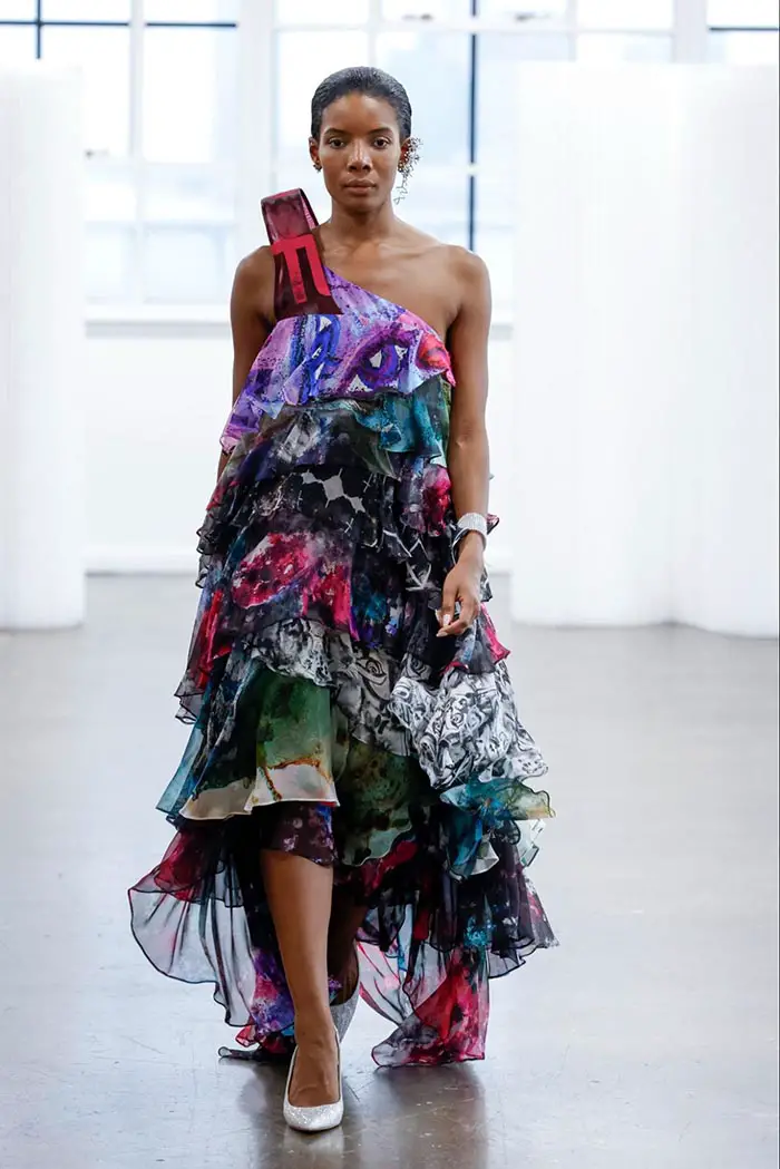 Hiromi Asai - Artisanal Kimono Fabric in Modern Fashion