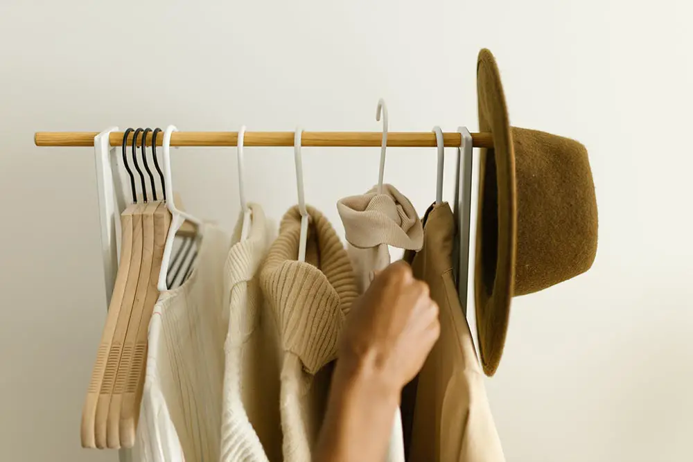 4 Tips on How Find the Newest Clothes for Your Wardrobe Without Spending a Lot