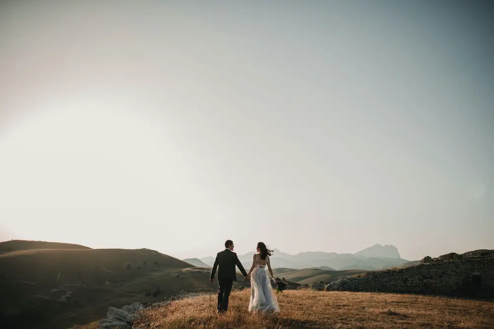 How to Plan a Wonderful Destination Wedding: A Guide