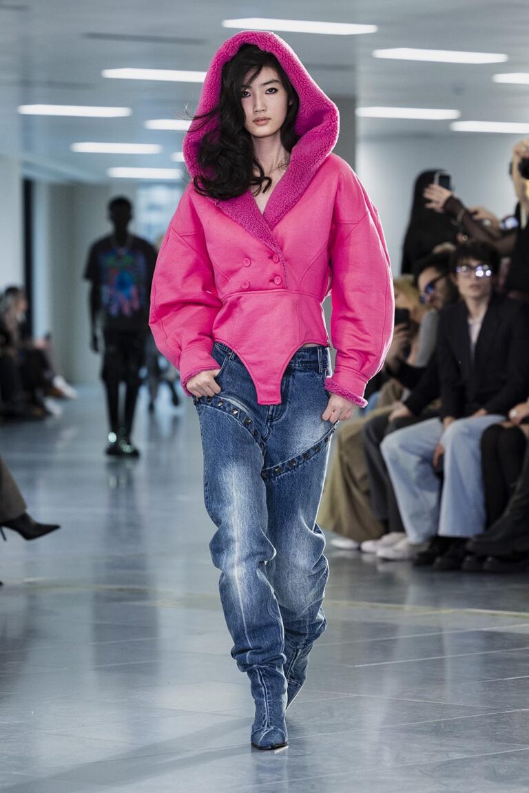 Mark Fast Autumn/Winter 2024 ‘Galaxy Beyond’