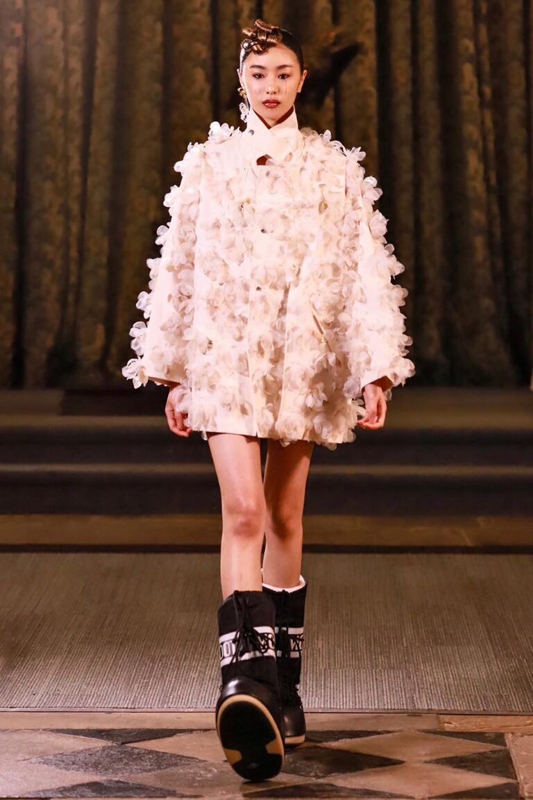 Momonary X 3M AW24 Catwalk London Fashion Week