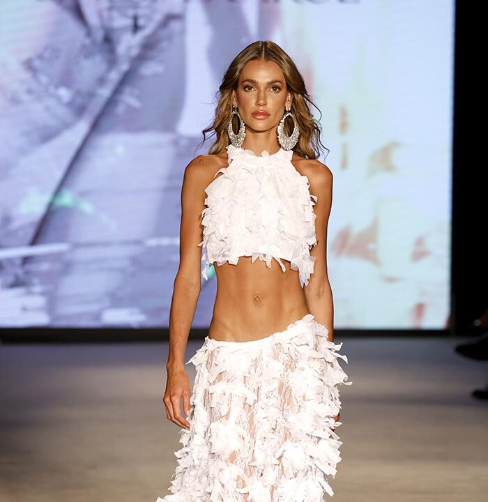 Sinesia Karol – Paraiso Miami Swim Week
