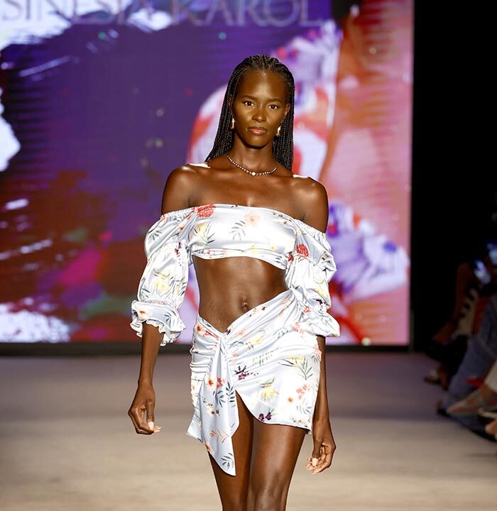 Sinesia Karol – Paraiso Miami Swim Week