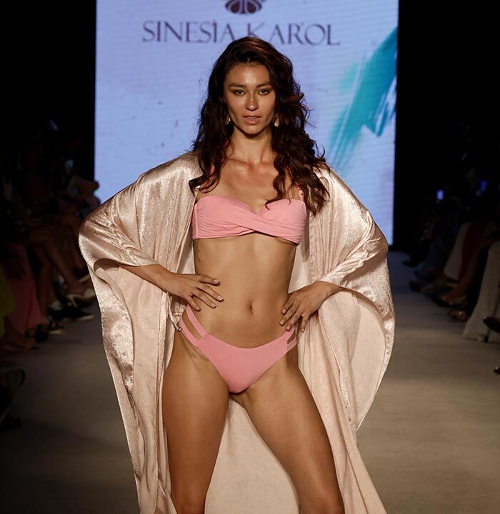 Sinesia Karol – Paraiso Miami Swim Week
