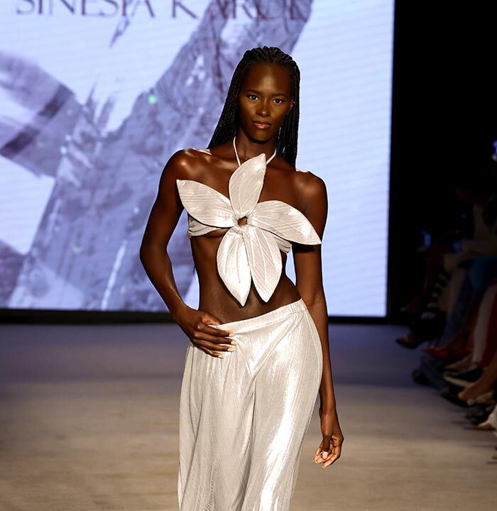 Sinesia Karol – Paraiso Miami Swim Week