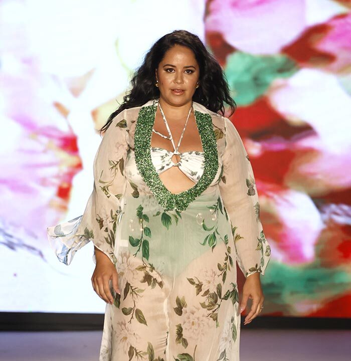 Sinesia Karol – Paraiso Miami Swim Week