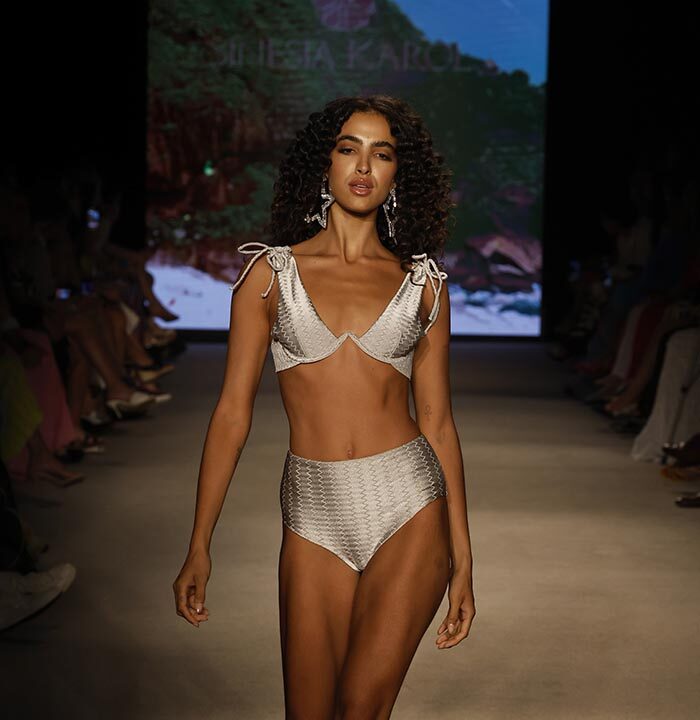 Sinesia Karol – Paraiso Miami Swim Week