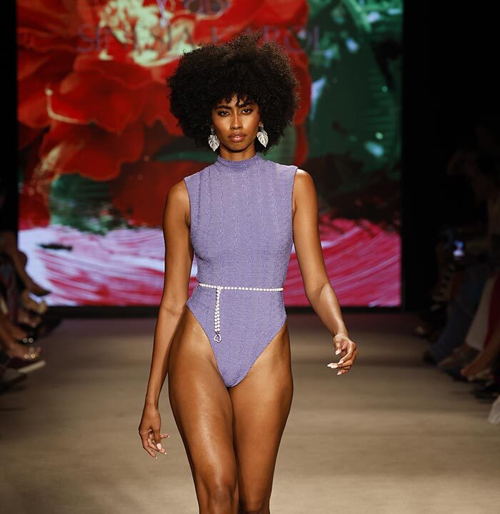 Sinesia Karol – Paraiso Miami Swim Week