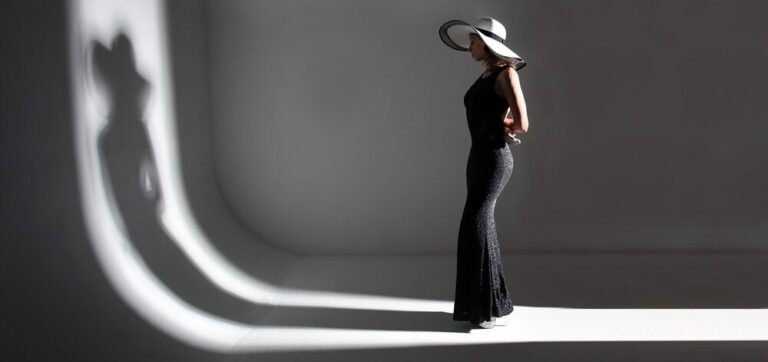 Less is More Again: How Minimalism Reigns Supreme in Post-Pandemic Fashion