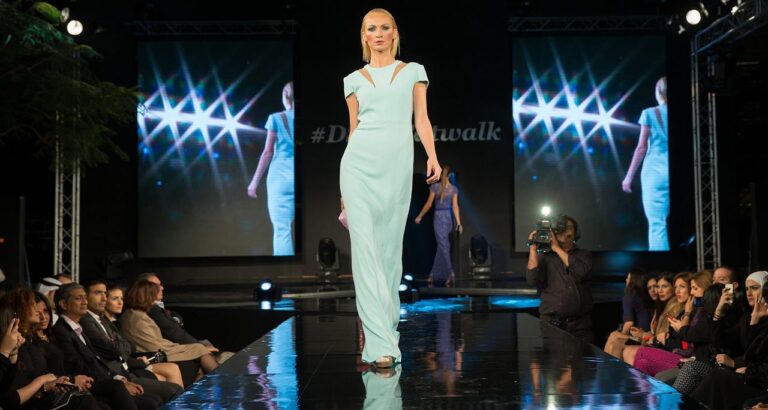 Fashion in Focus: Expert Tips for Crafting Immersive Fashion Exhibitions