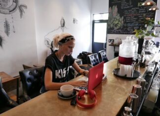 Retirement Planning for Fashion Entrepreneurs: Building a Financial Future Beyond the Runway