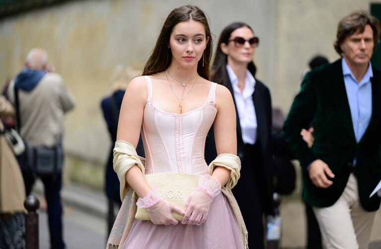 Paris Fashion Week FW 2024 Streetstyle