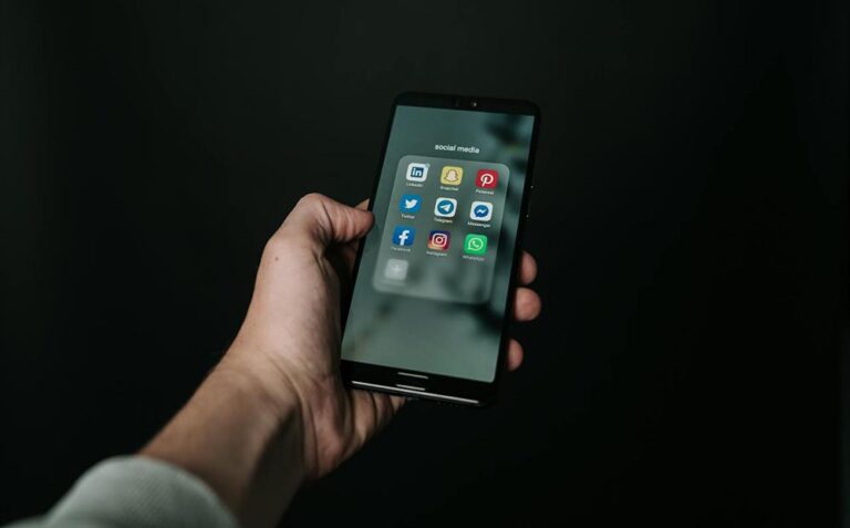 Privacy is Always in Style: Why Every Fashionista Needs a Temporary Phone Number