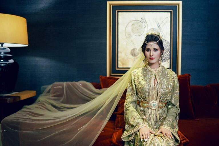 Exploring Fashion Designing in Pakistan – Product of Tradition and Trends