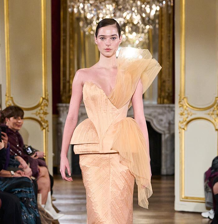 photo: Carlo Scarpato / Gorunway.com