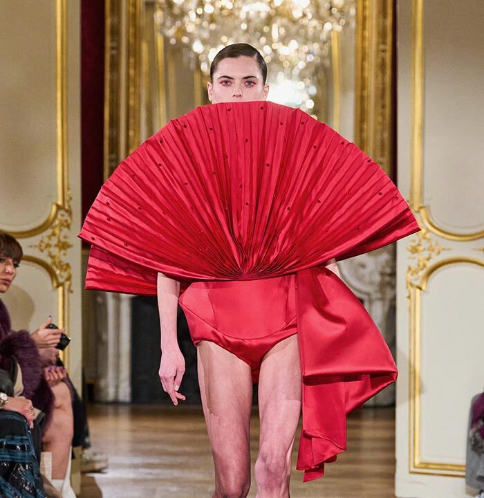 photo: Carlo Scarpato / Gorunway.com