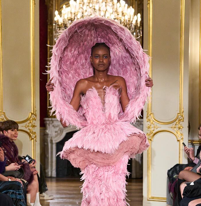 photo: Carlo Scarpato / Gorunway.com