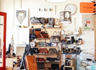 The Evolution of Luxury Fashion: Embracing Digital Change