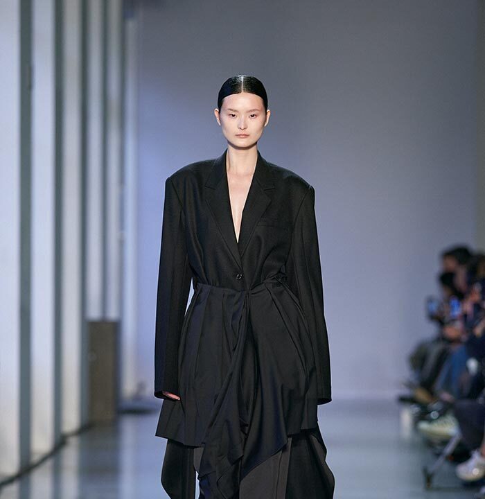 EENK_fw25_runway_press_look02 copy