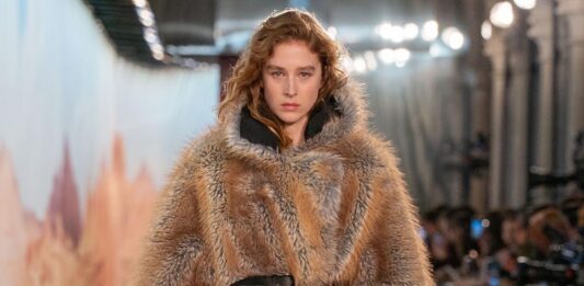 Paris Fashion Week Tickets Cost 2026.Paris Fashion Week Tickets | Attend Fashion Shows in Paris