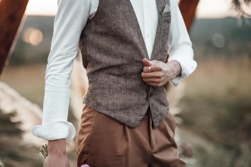 Look Sharp, Stay Cool: Linen for Tropical Grooms