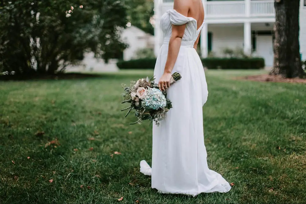 New Must-Have for Wedding Season? QR Code Photo Sharing