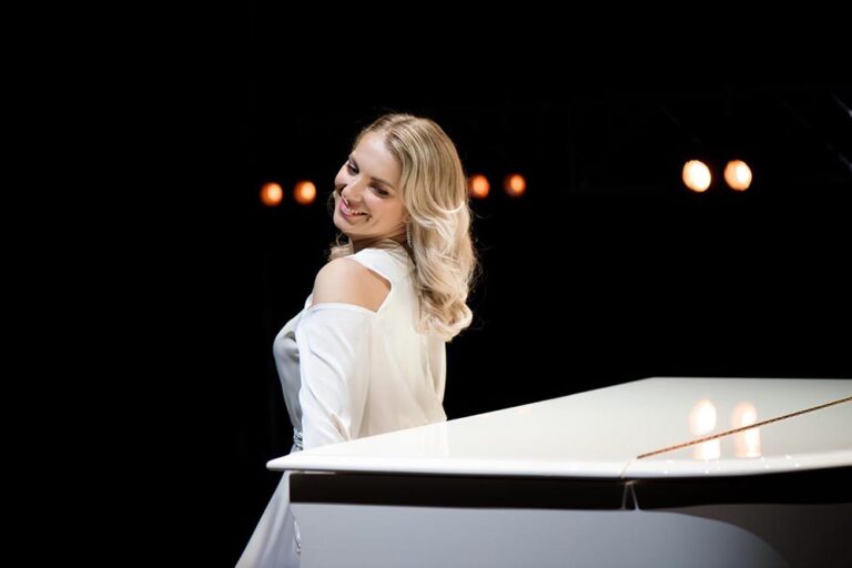 Sculpt, Snatch, Slay: Beauty Treatments That Belong in the Spotlight