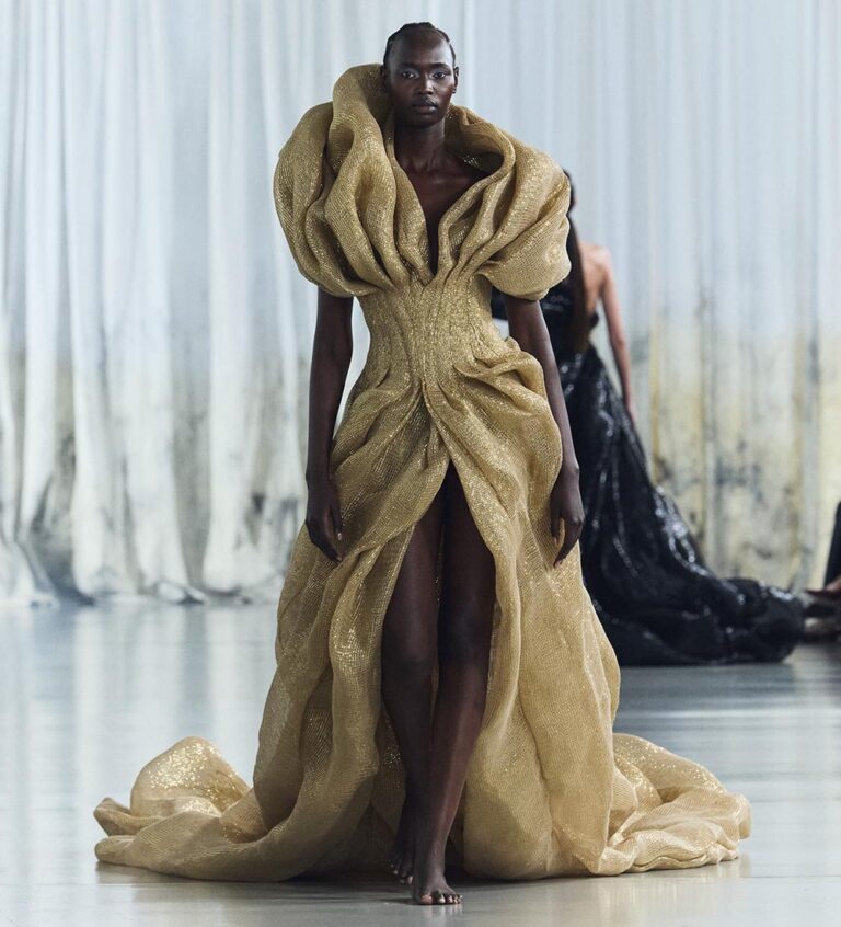 Lever Couture Paris Haute Couture July 2025 “Anatomy of Identity” Paris Fashion Week