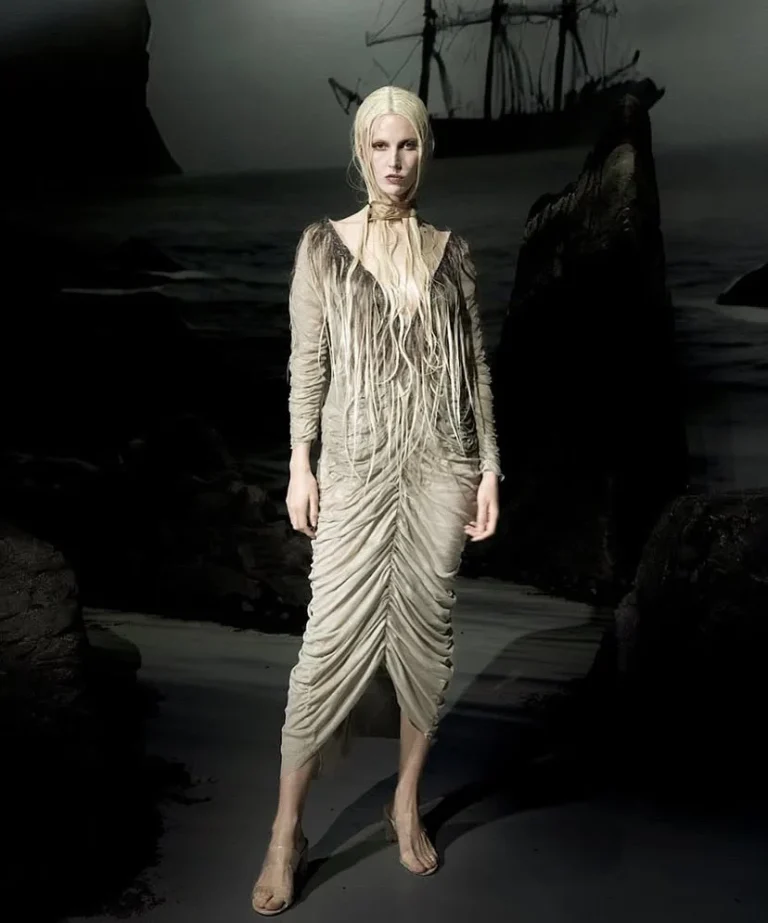 Elena Velez Experiences (Click for Tickets)