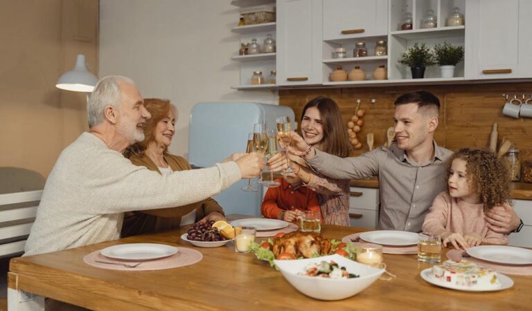 How To Carry Yourself With Confidence At Thanksgiving This Year