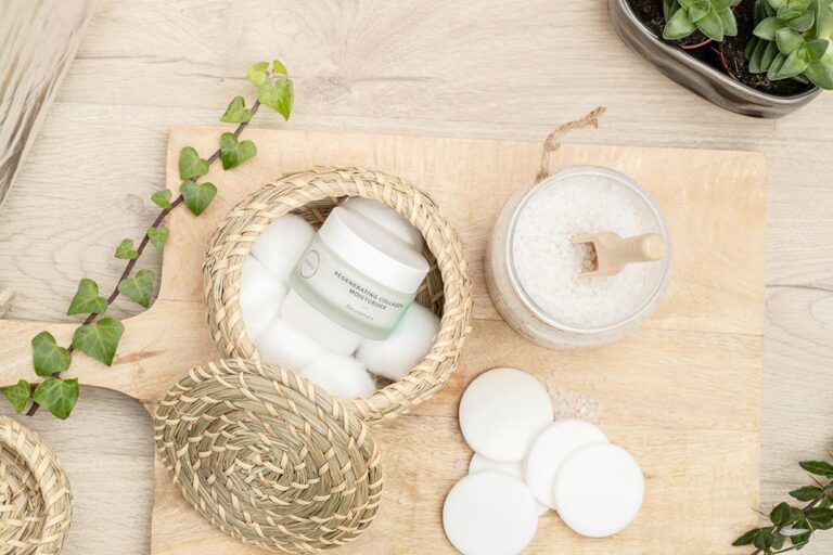The Rise of Natural Ingredients in Skincare and Cosmetics